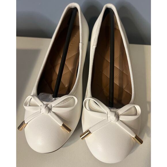 NIB Aerosoles Kids Mia Pump Shoes - Size 11 - Picture 2 of 8